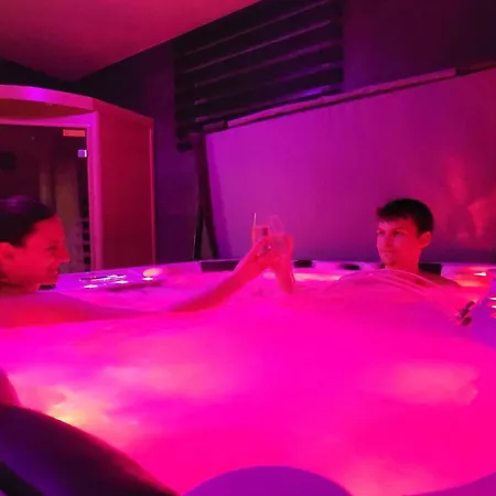 Vakantiehuis Le De La Waldmatt - & Sauna - Proche La Petite- Pierre - Piscine, Calme Et Detente Schoenbourg